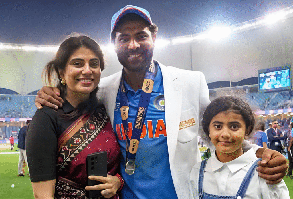 Nidhyana Jadeja with her father and mother