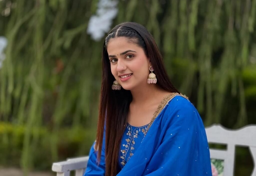 Pranjal Dahiya in blue salwar